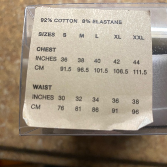 Burberry Men’s Crew Neck Undershirt Size:L Color:White NWT - Picture 4 of 4